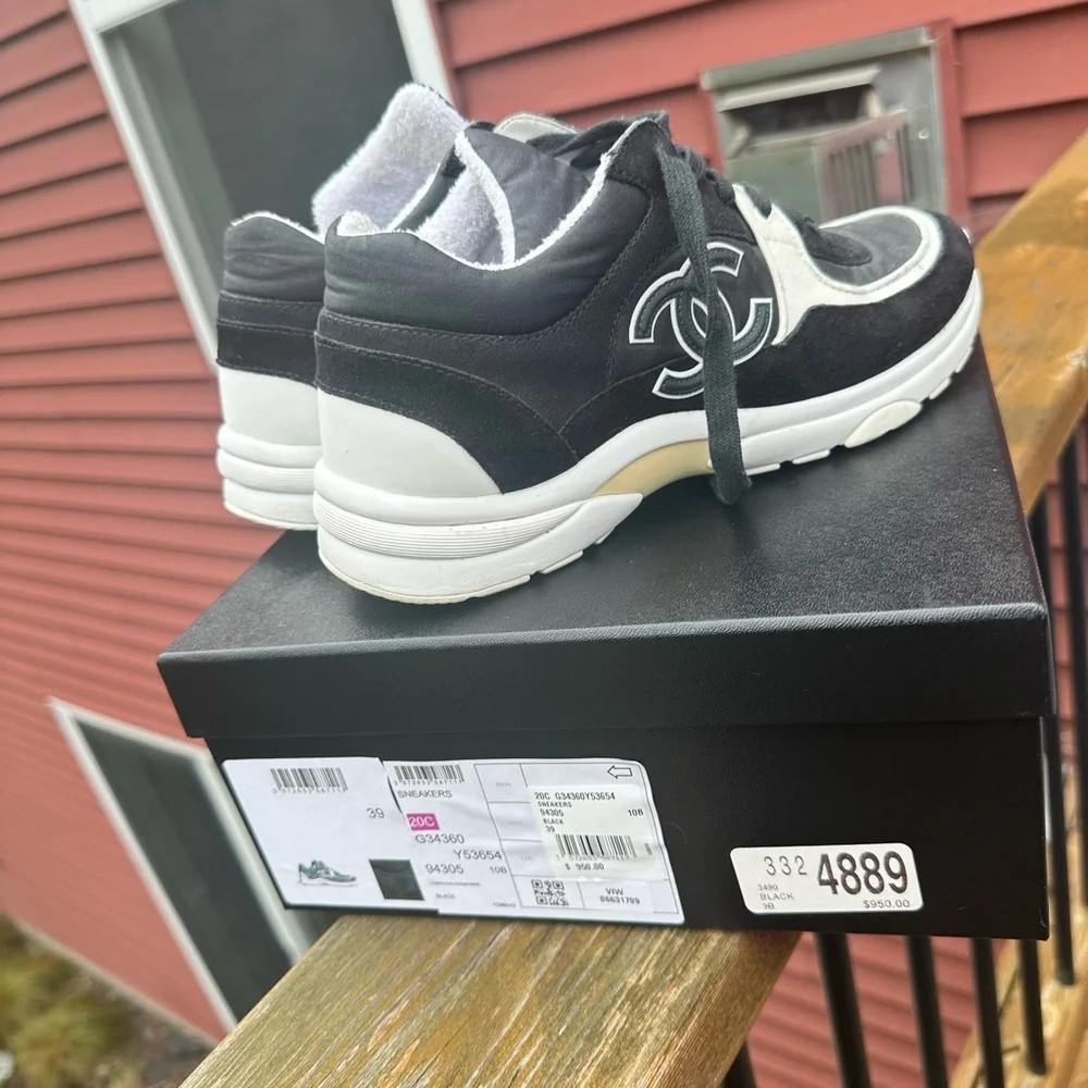 CHANEL Sneakers Size 39 - Picture 15 of 15